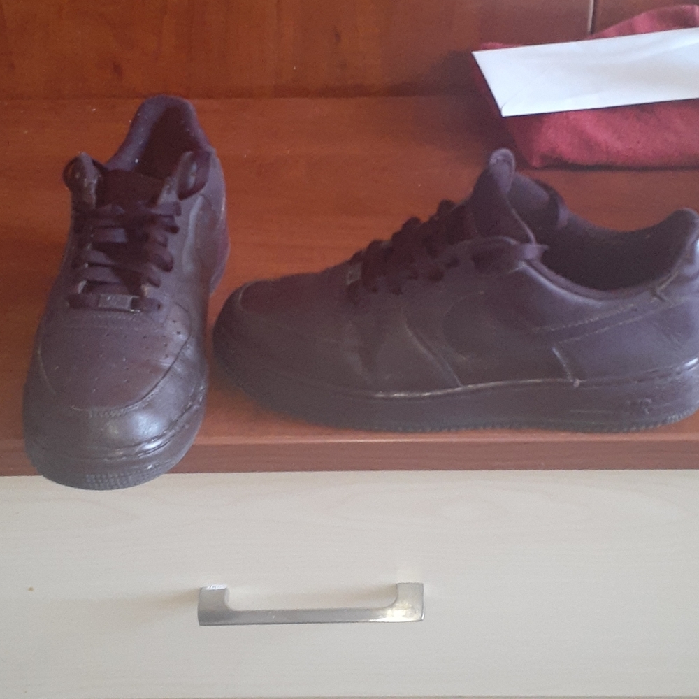 Nike Sneakers - Picture 3 of 3